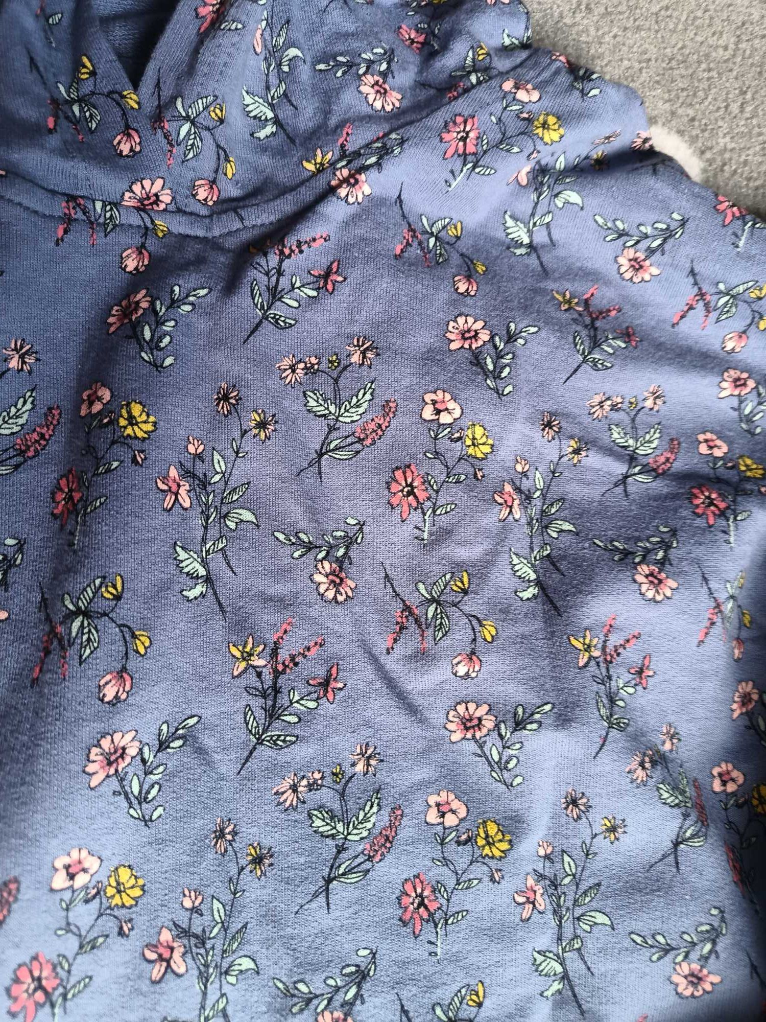 Cienki dres 140 bluza spodnie