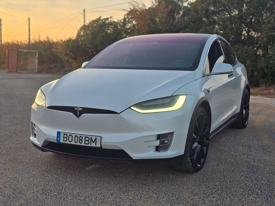 Tesla Model X P100D
