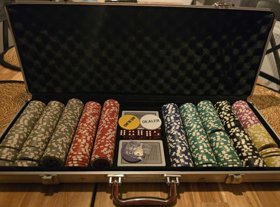 Duży zestaw do pokera w walizce + 500 żetonów + inne akcesoria