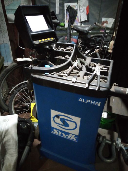 Продам шиномонтажне обладнання.