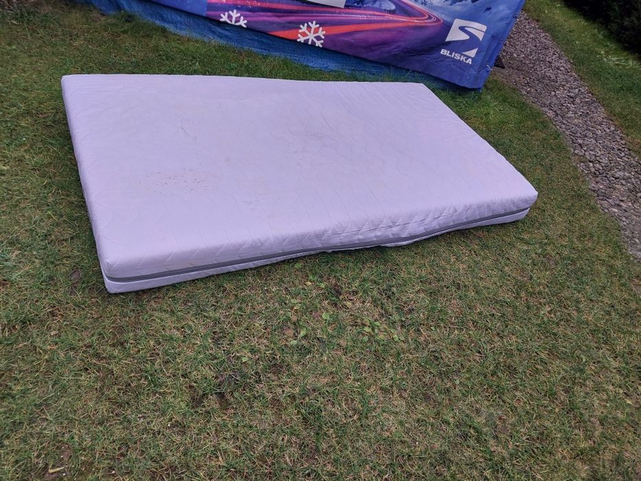 Sprzedam materac 80 x 200 cm