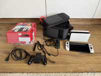 Nintendo Switch OLED, etui, karta pamieci