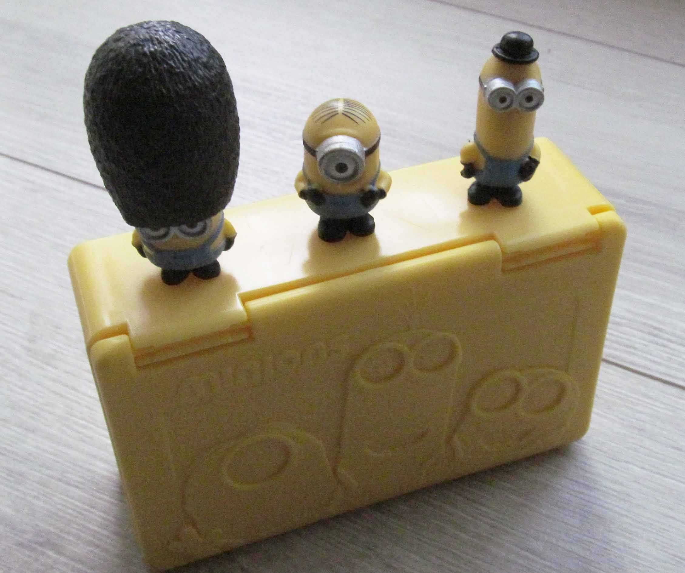 коробка миньонов