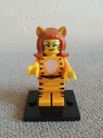 Lego minifigurka Tiger woman
