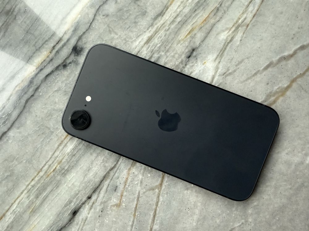 iPhone 16e 128GB