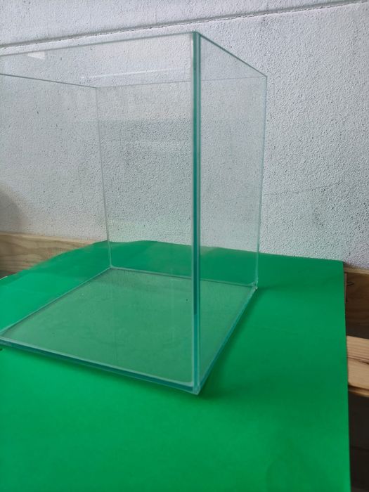 Aquário cubos 28/25/25