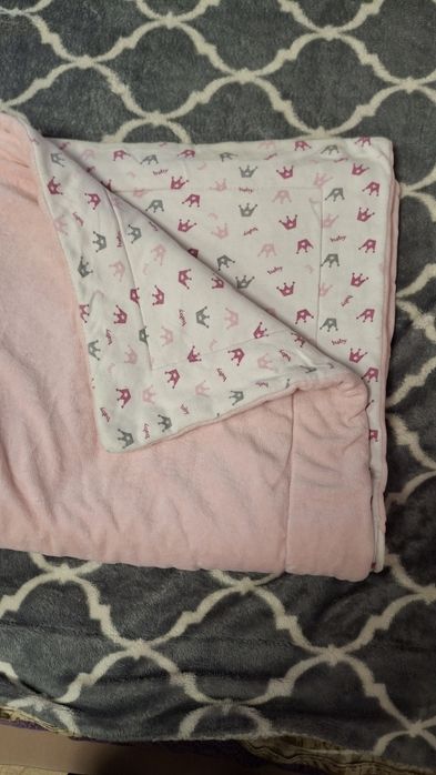 Теплий і нарядний конвертик на виписку