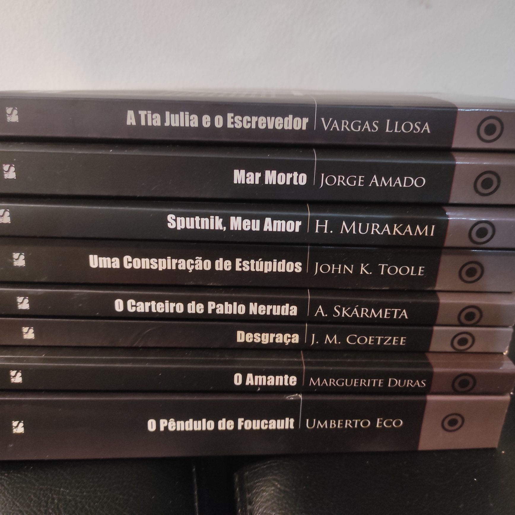 Vários livros a partir de 3 euros.