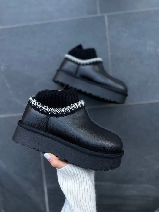 Продам угги кожанве с носком giffani ботинки