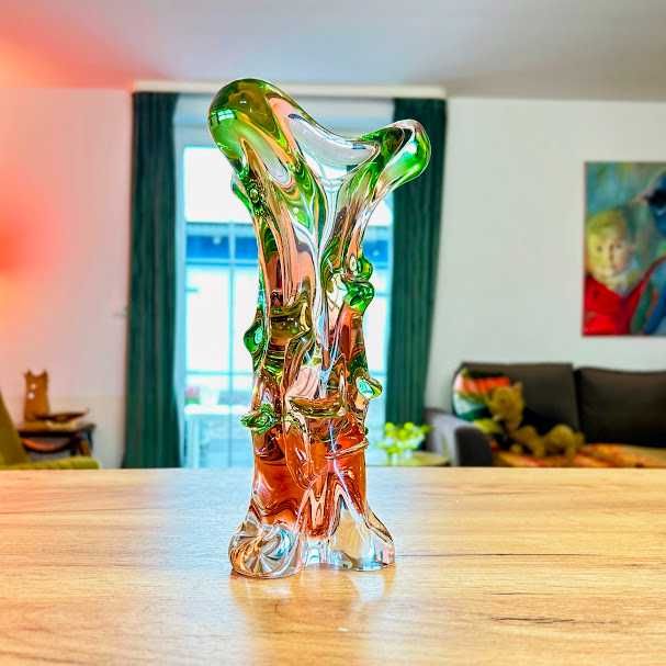 Wazon „Niagara” Františka Zemka dla Mstišov Glass Union czeskie szkło