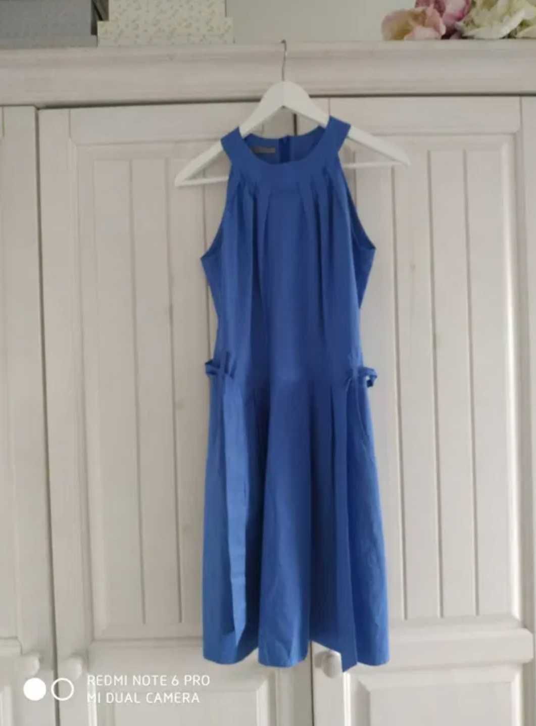Niebieska sukienka Vertus r.S