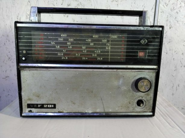 Старинный Радиоприемник VEF 201 СССР ретро винтаж