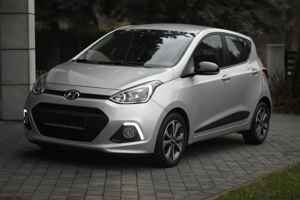 Hyundai i10 Bogata Opcja z Climatronic Czuj. Parkowania Ks. Serwisowa stan Bdb