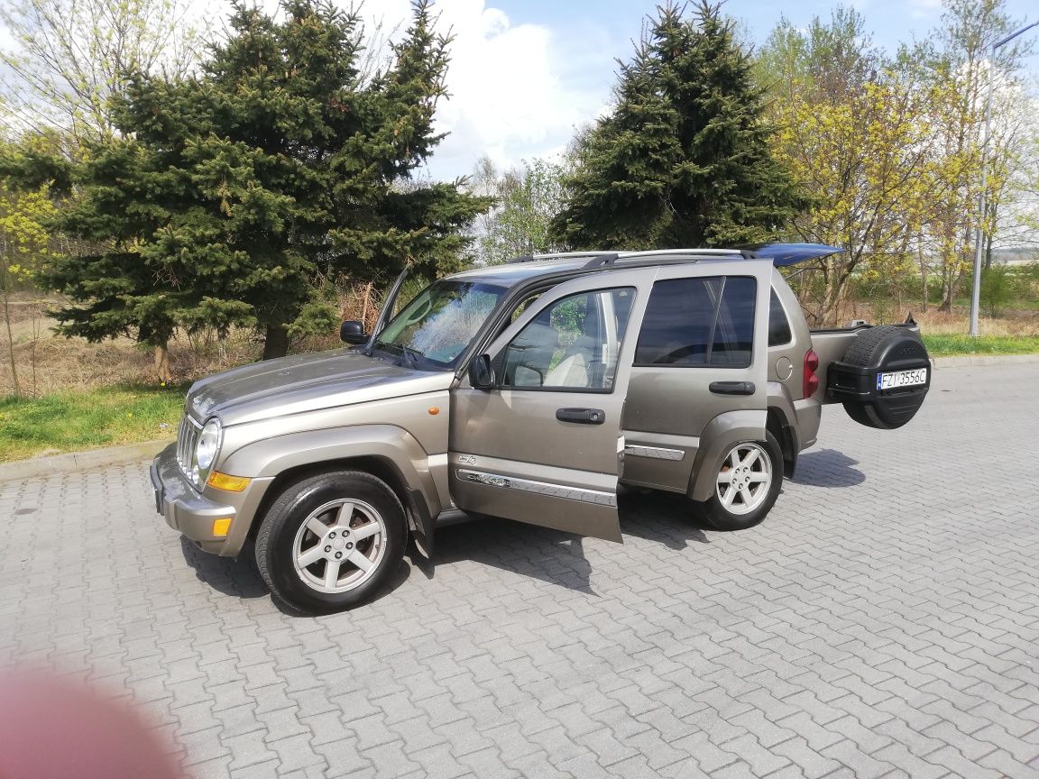 Jeep cherokee kj 2.8 crd