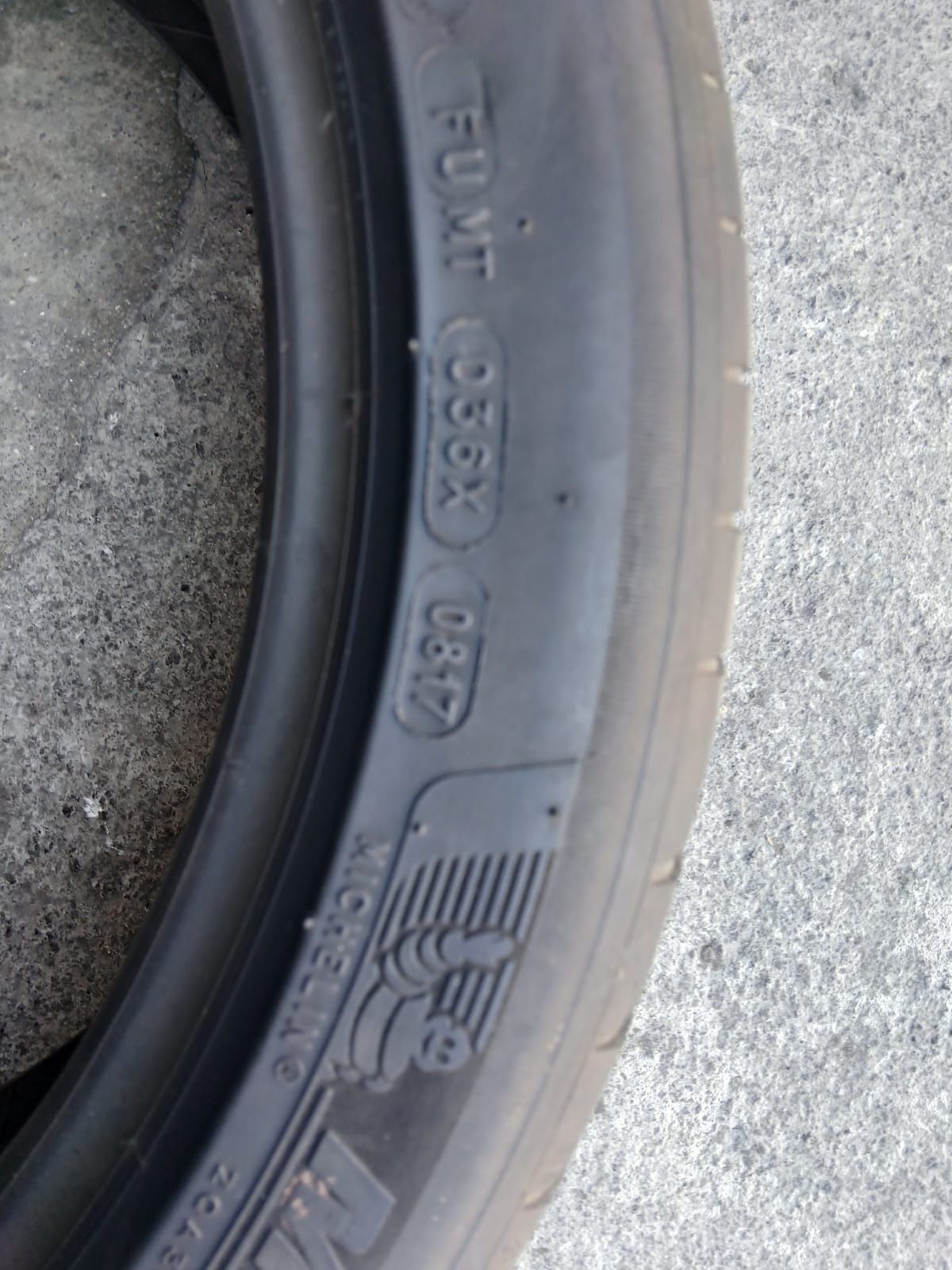 Pneus 225/45/R18 Michelin