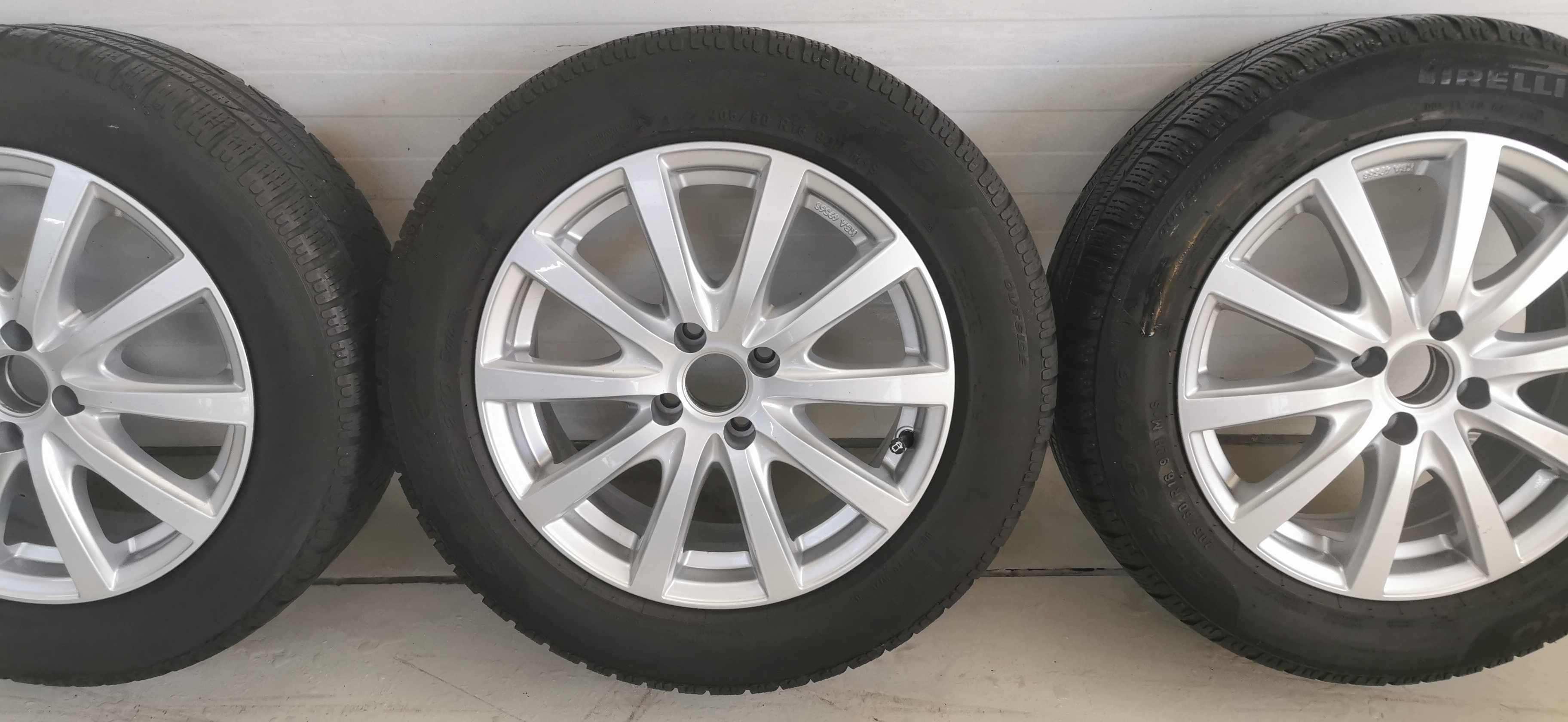 Sprzedam alufelgi koła 4x100 Renault Captur 205x60 R16 ET 40