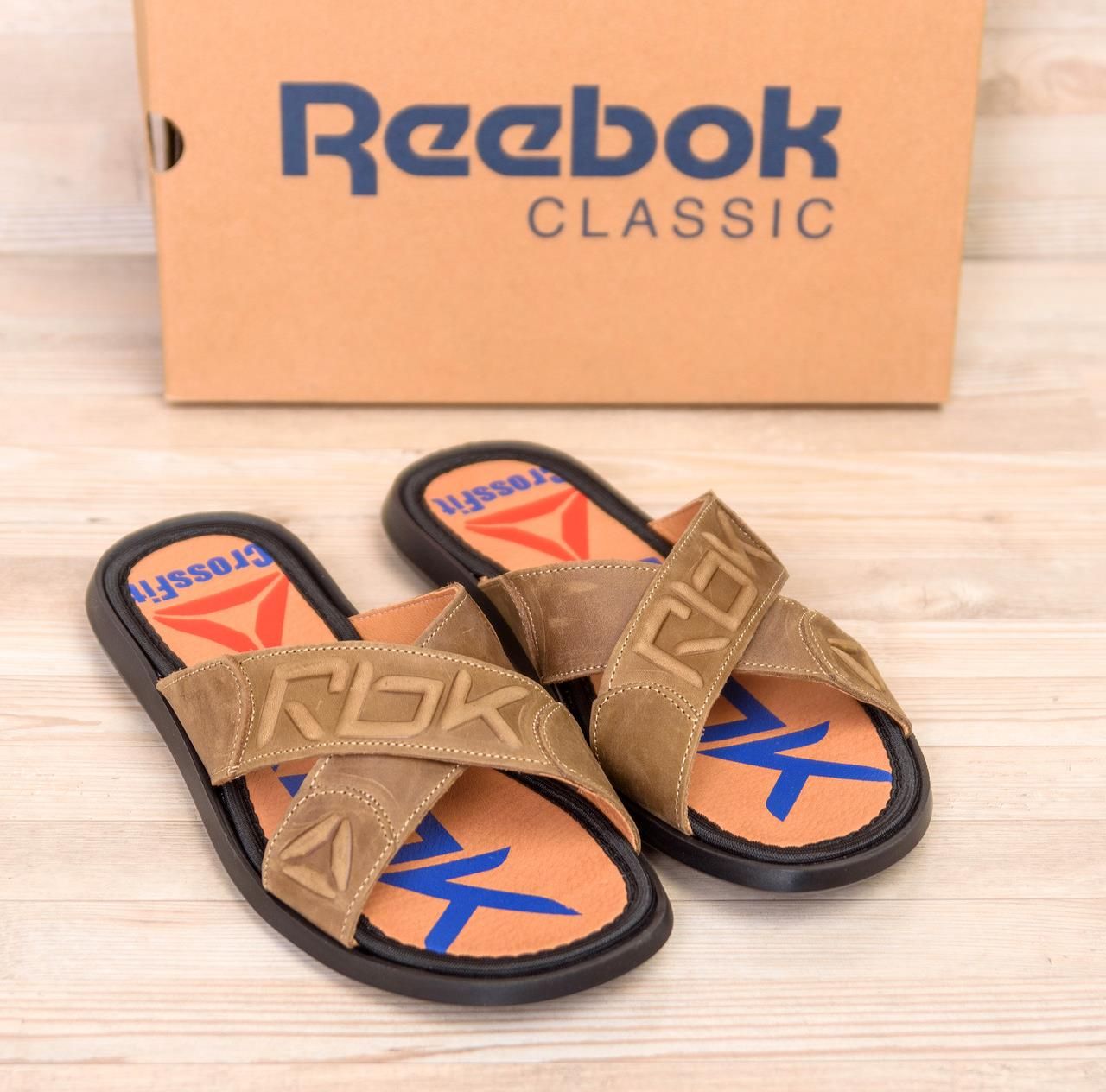 Мужские шлепанцы кожаные коричневые, шлепки на лето Reebok