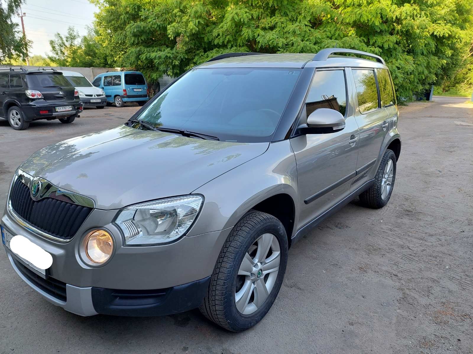 Продам Skoda Yeti 1.8 4x4 2012