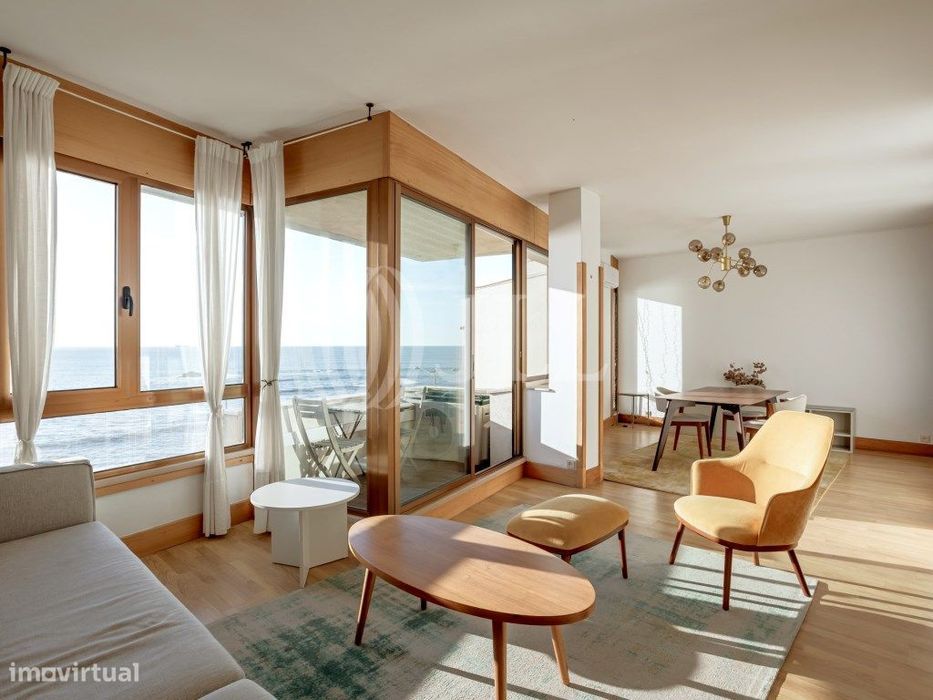Apartamento T4 com vista mar Foz do Douro, no Porto