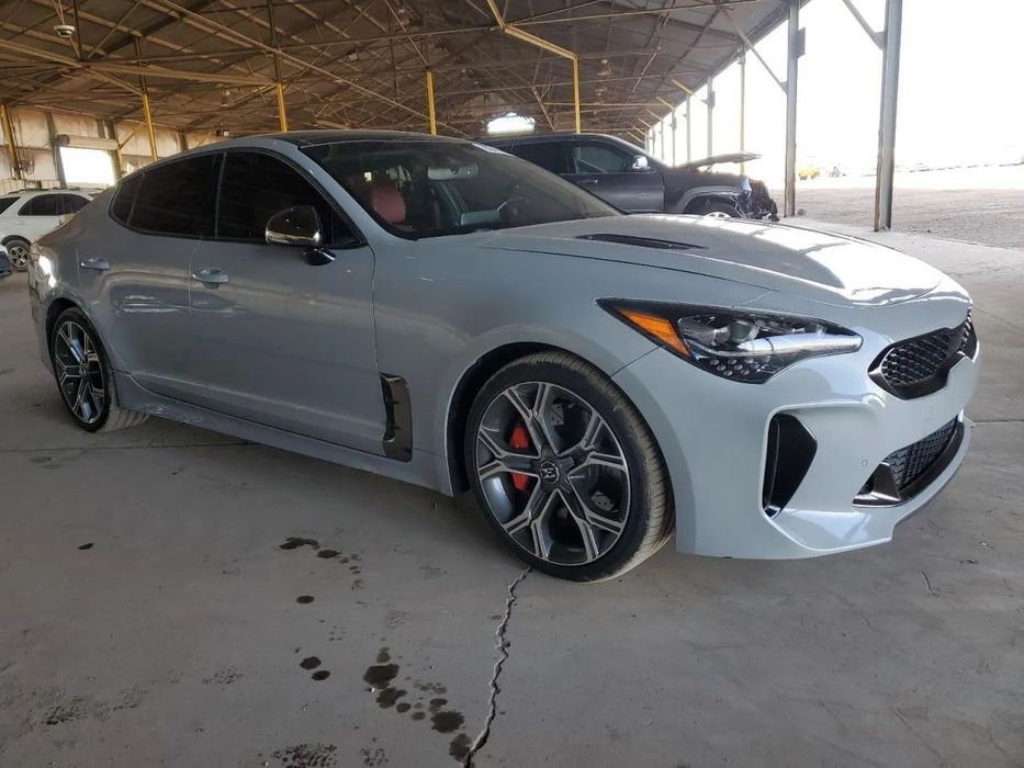 Kia Stinger KIA Stinger GT1 /  AWD / CZERWONE SKÓRY / Mała szkoda