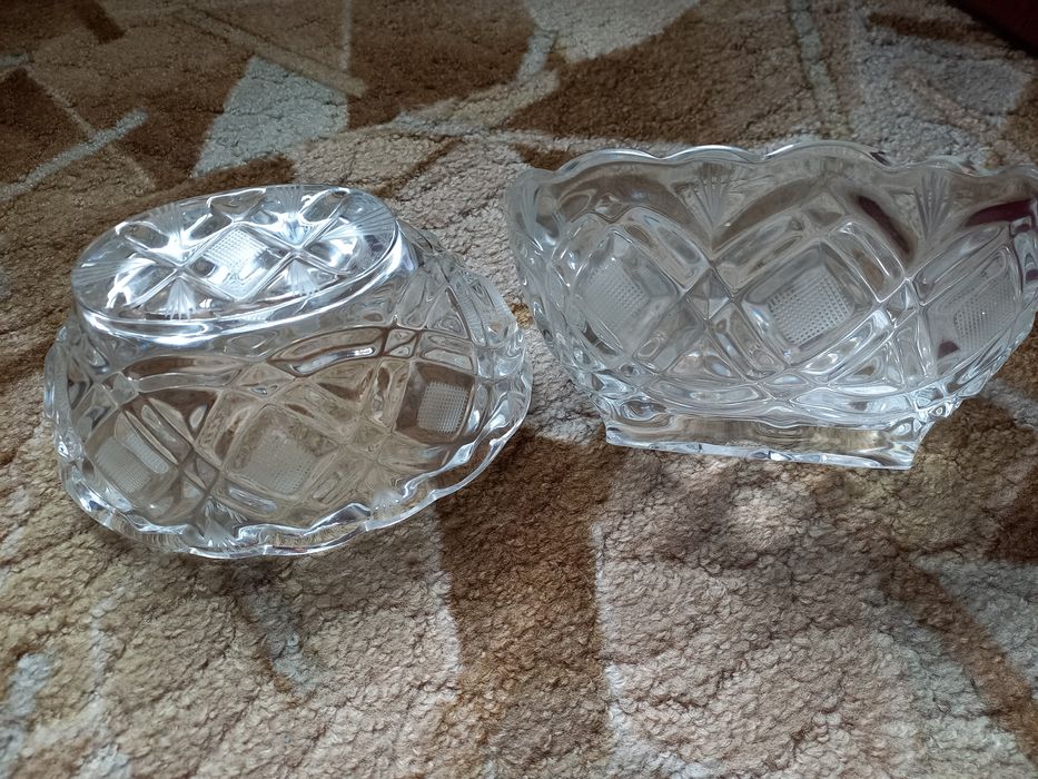 Хрустальні вази цукерниці