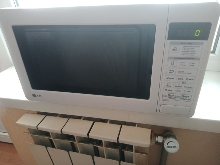 мікрохвильовка микроволновка  LG