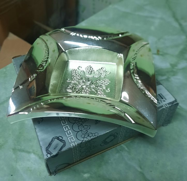 Пепельница металлическая