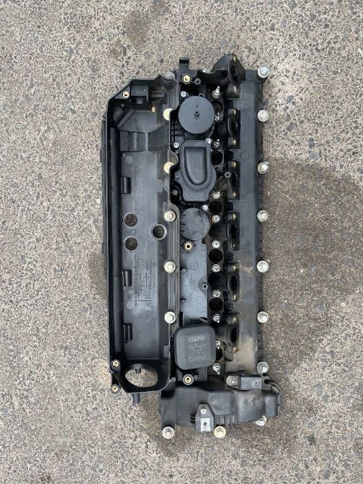 Pokrywa zaworów odma Bmw m57 2.5d 3.0d śrubki