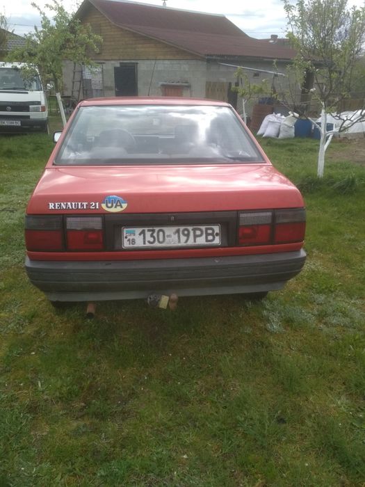 Рено 21 седан Renault