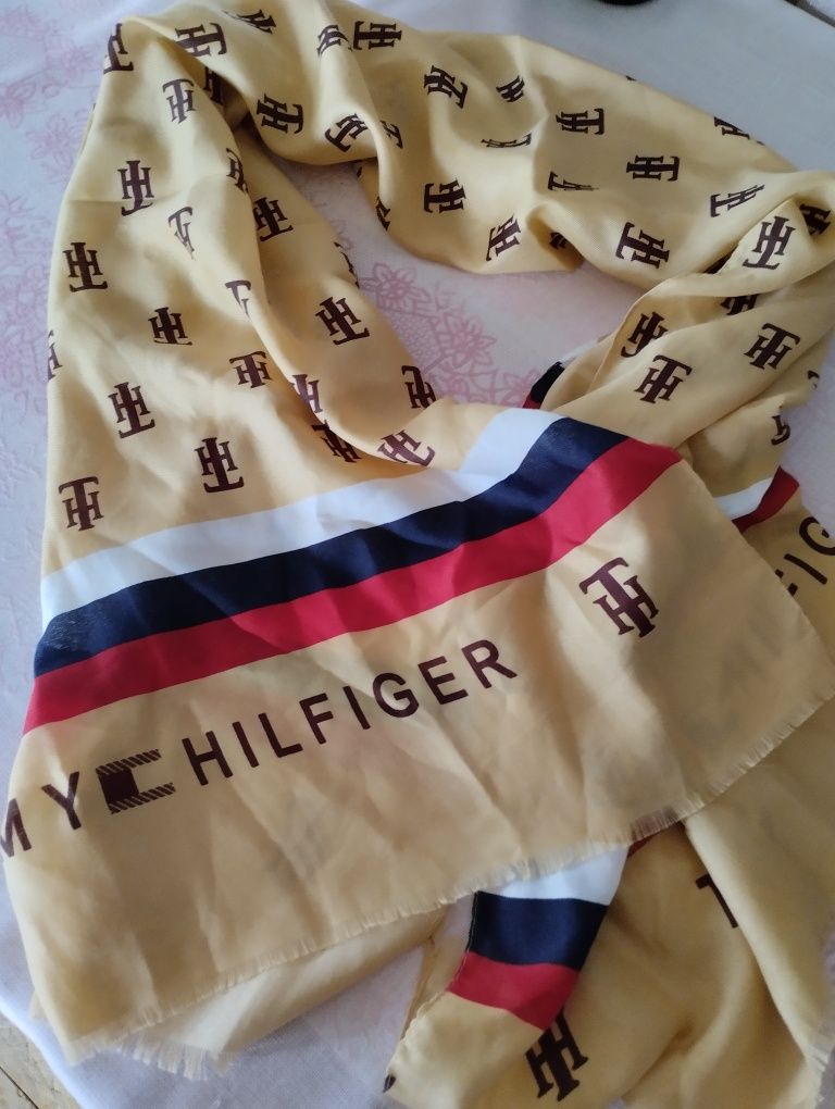 Tommy Hilfiger шарф палантин