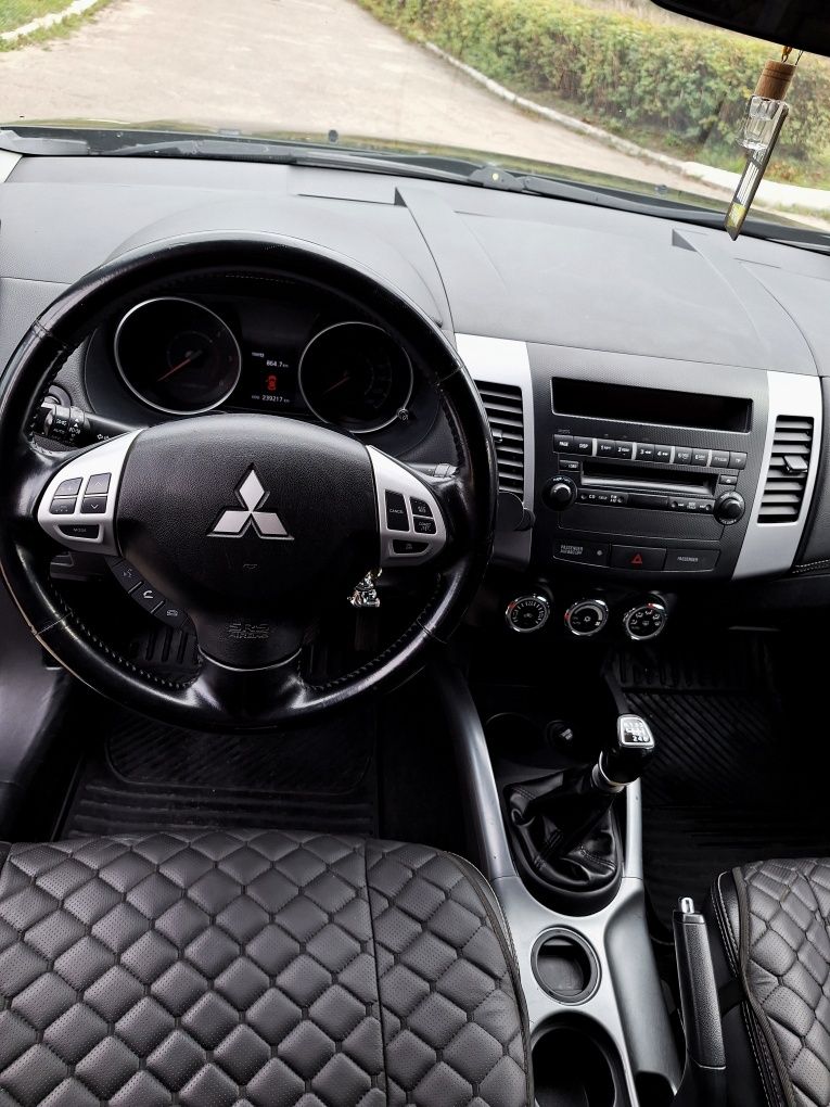 Продаж Mitsubishi Outlander