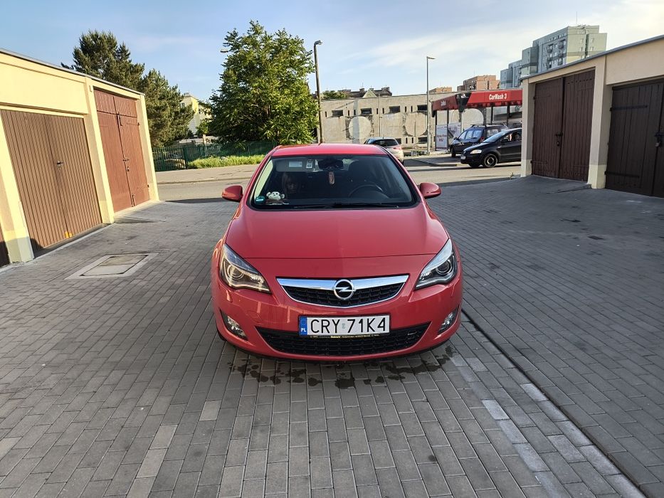 Opel Astra j 1.4 T 140 km cosmo