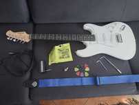 Gitara elektryczna Harley Benton ST-20 WH + wzmacniacz słuchawkowyJOYO