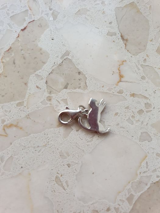 Srebrna zawieszka kotek