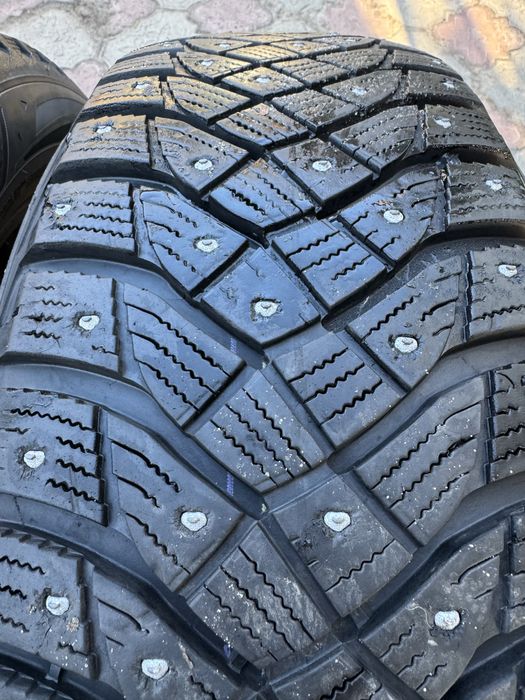 goodyear ultragrip arctic 2 suv 225 65 r17 106t