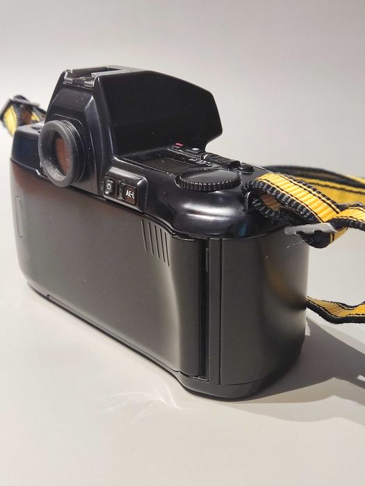 Nikon N8008S (F-801S) - Câmara Analógica - reservada
