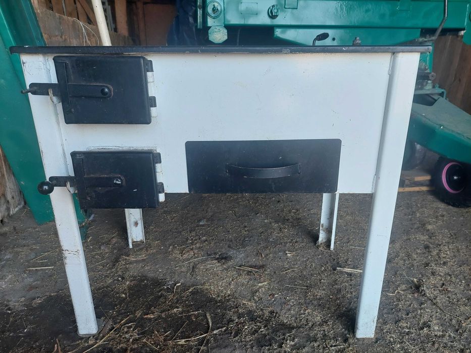 Kuchnia angielka z płaszczem