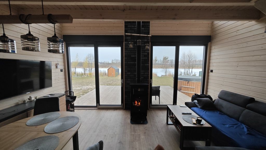 Domek z linią brzegową, balia, sauna, rowery