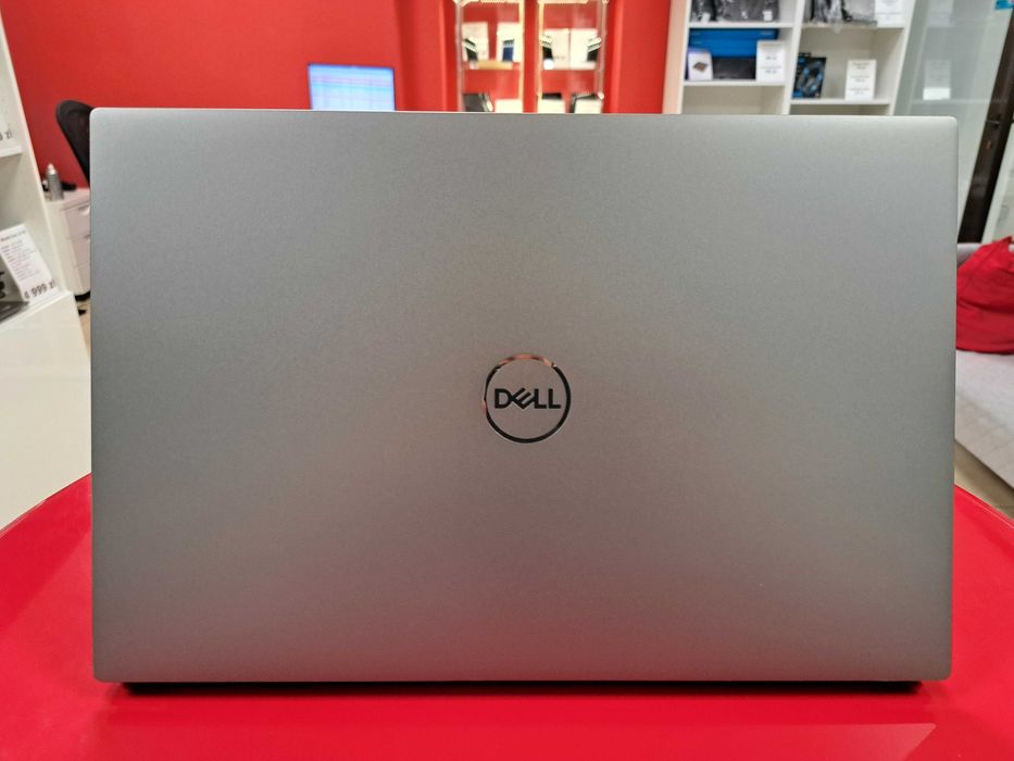 Lekka Stacja Robocza Dell Precision 5550 i9-10885h 32GB 1TB NVIDIA W11