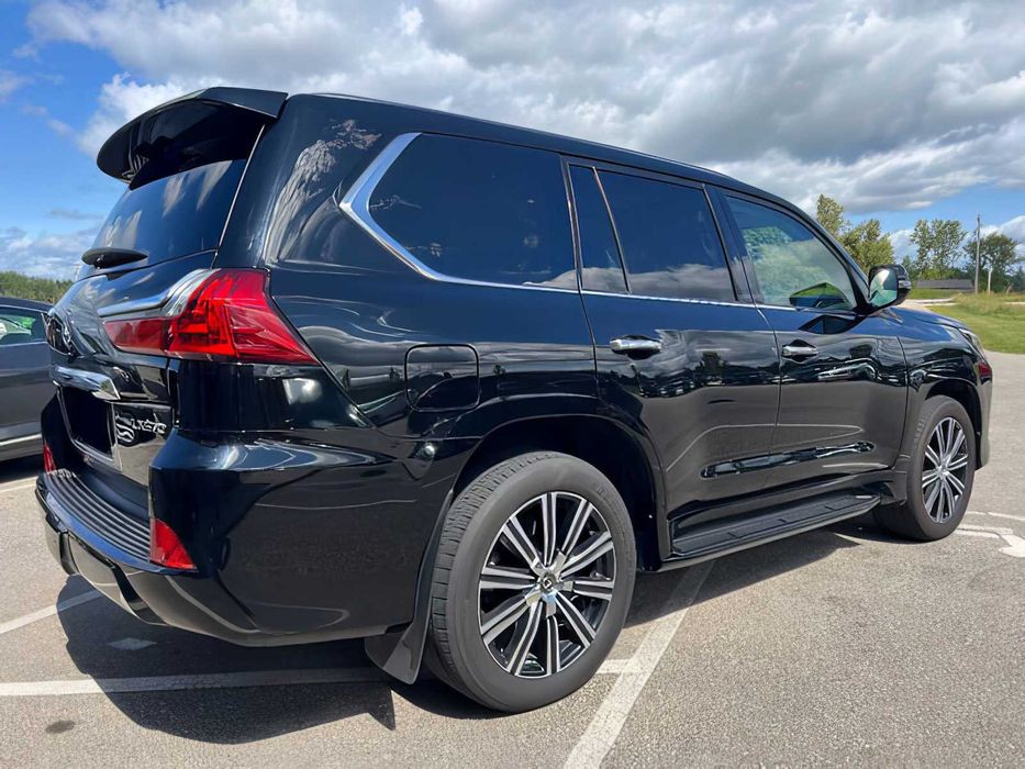 Lexus LX 570      2019