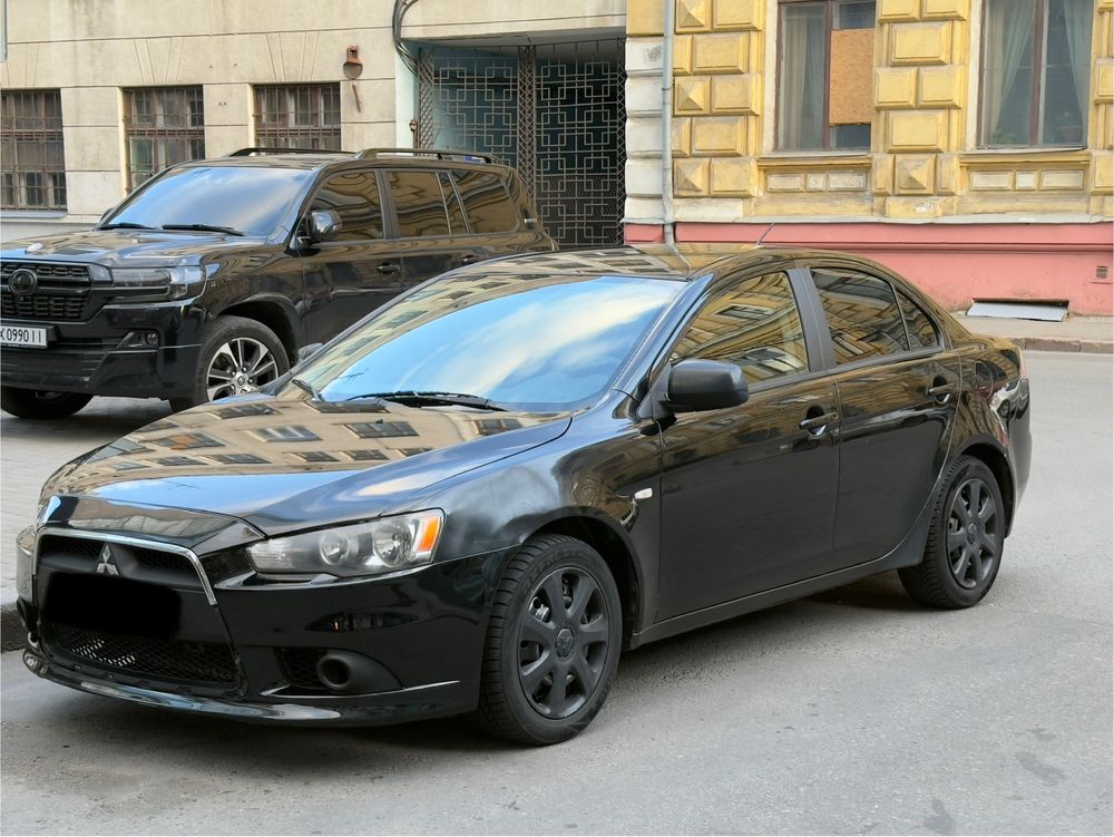 Mitsubishi lancer X 10