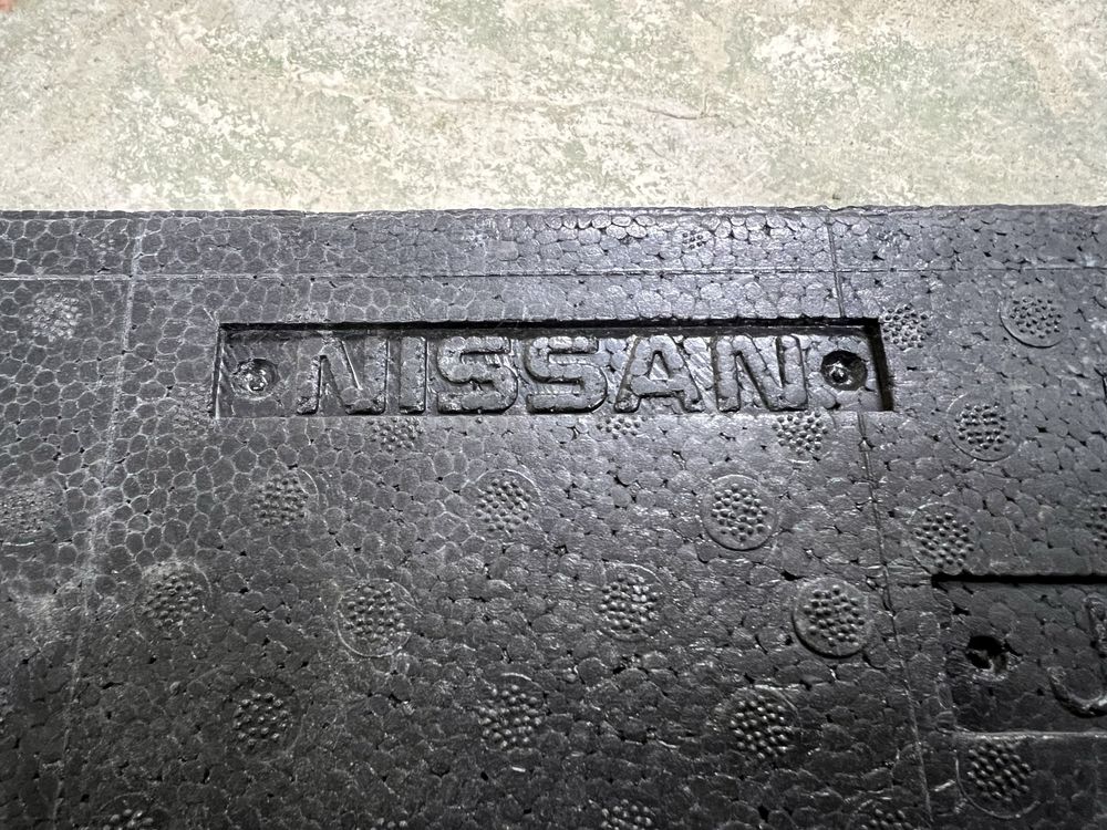 Пенопласт абсорбер усилителя бампера Ниссан Лиф Nissan Leaf
