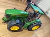 Traktor John Deere