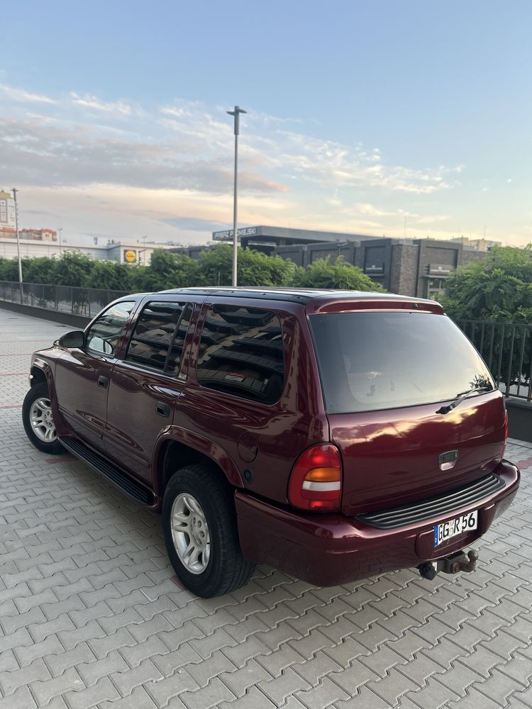Dodge Durango 4.7 V8 Magnum – Automat | 7-osobowy | LPG | Bezwypadkowy