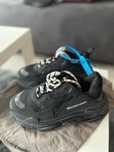 Buty Balenciaga Triple-S POBRANIE