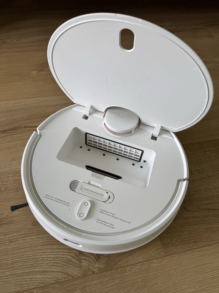 Odkurzacz Mi Robot Vacuum Mop Pro + akcesoria