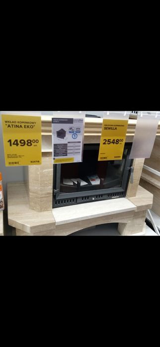 Obudowa kominkowa z kamienia naturalnego - powystawowa. .