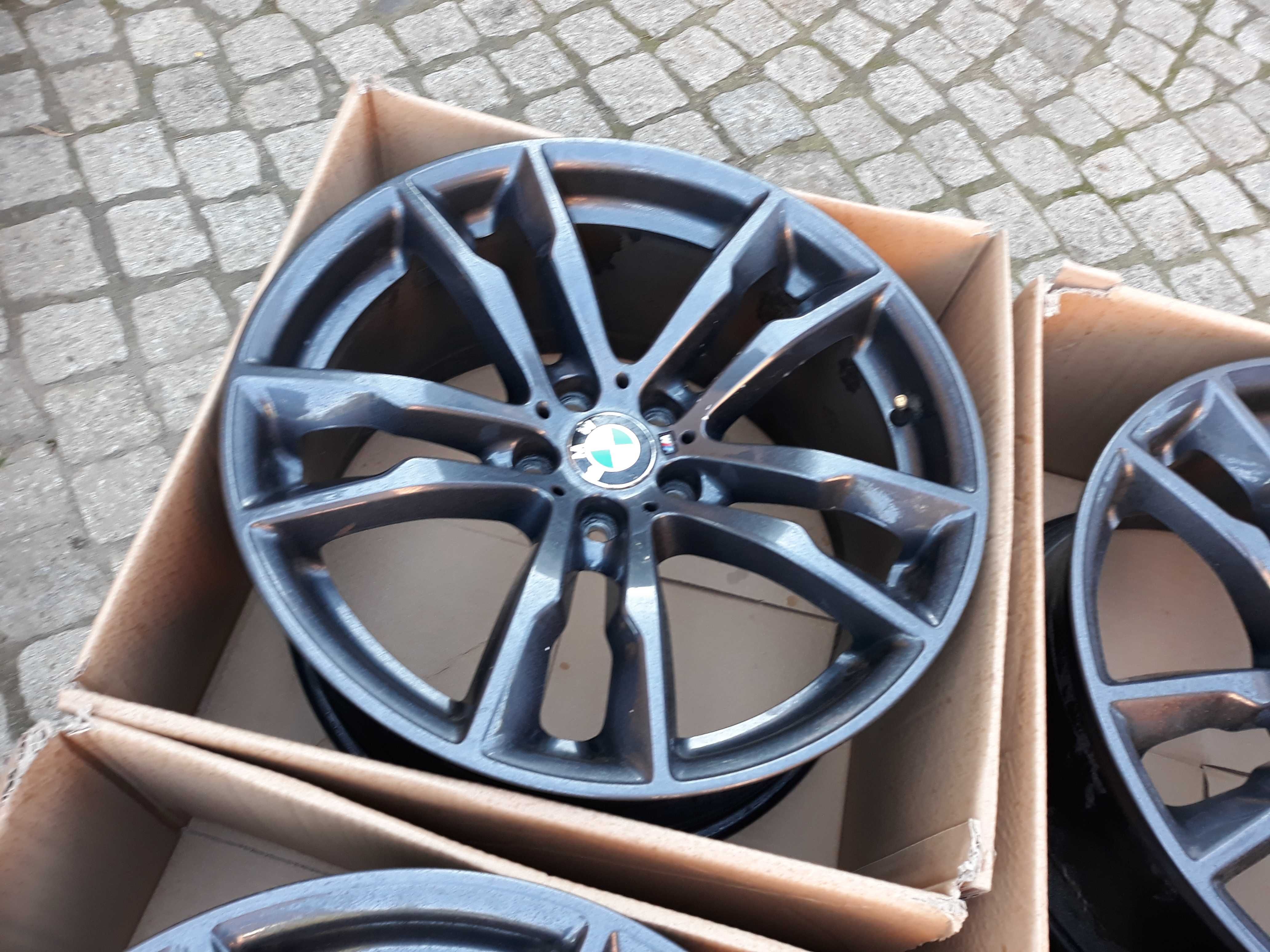 Oryginalne felgi 20 cali BMW X5 F85 F15 X6 F86 wzór 611 M pakiet