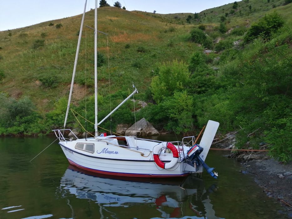 Парусная лодка "Асоль"