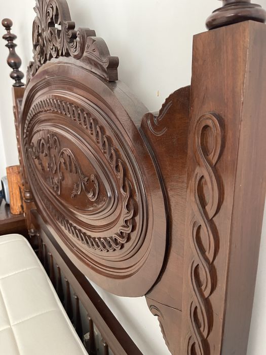 Cama de casal madeira